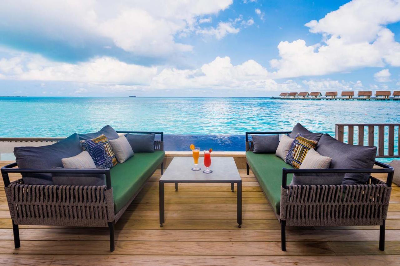 Hard Rock Hotel Maldives - Complimentary Roundtrip Speed Boat Transfer Until 31St October 2025 Emboodhoo Lagoon Dış mekan fotoğraf The view from the pool deck