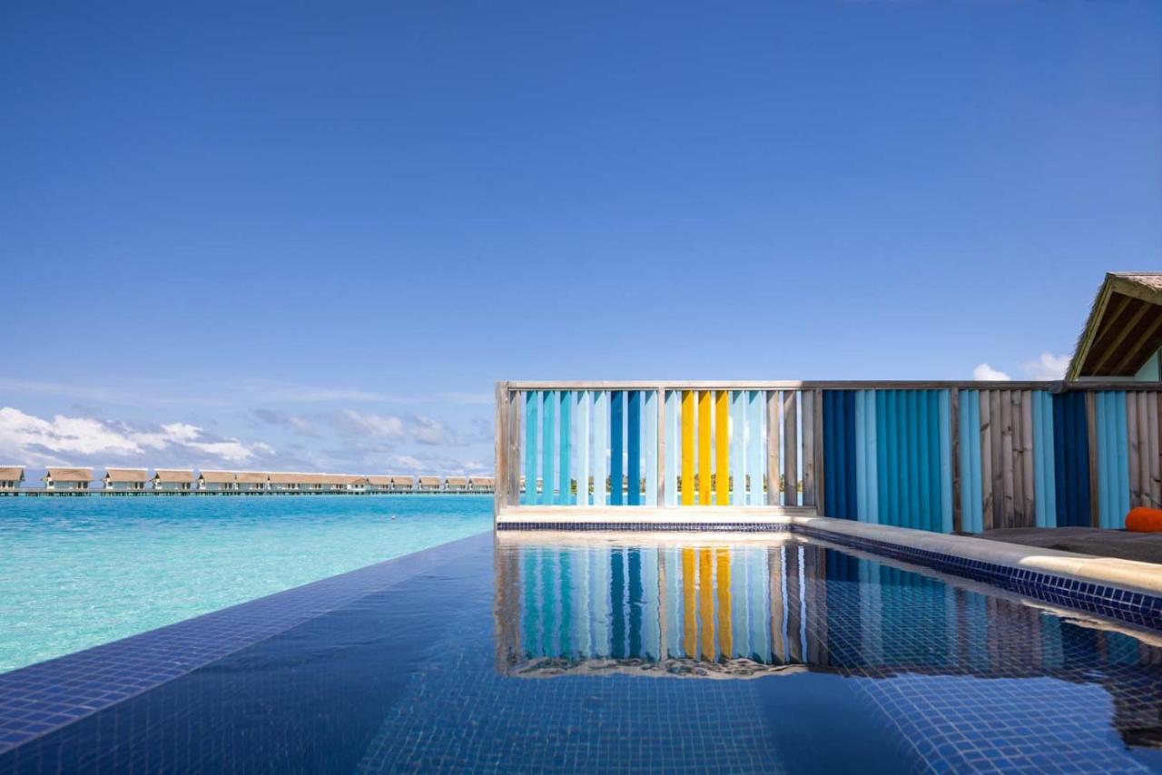 Hard Rock Hotel Maldives - Complimentary Roundtrip Speed Boat Transfer Until 31St October 2025 Emboodhoo Lagoon Dış mekan fotoğraf The swimming pool at the resort