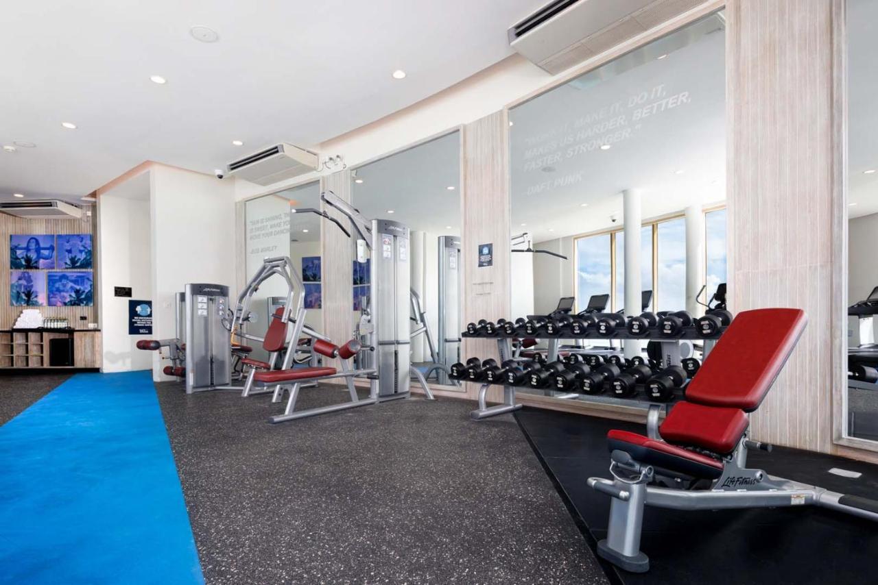 Hard Rock Hotel Maldives - Complimentary Roundtrip Speed Boat Transfer Until 31St October 2025 Emboodhoo Lagoon Dış mekan fotoğraf A gym in a hotel